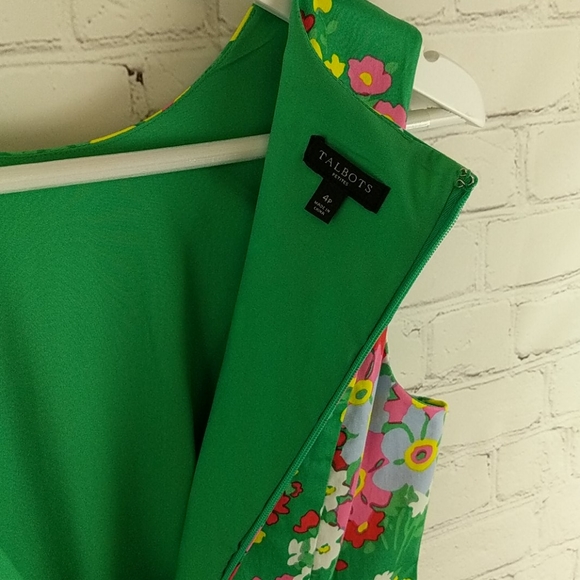 Talbot's Floral Shift Dress Size 4P - Picture 7 of 9